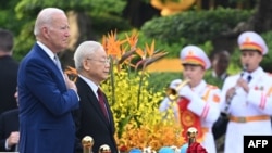 美國總統拜登9月10 到達越南，月共總書記阮富仲（Nguyen Phu Trong）在河內的越南總統府為拜登總統來訪舉行歡迎儀式。