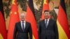 ဂျာမန်ဝန်ကြီးချုပ် Olaf Scholz နဲ့ တရုတ်သမ္မတ Xi Jinping တို့ တရုတ်နိုင်ငံ ဘေဂျင်းမြို့မှာ တွေ့ဆုံစဉ်။ ( 