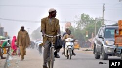 Le nord-ouest et le centre du Nigeria vivent dans la terreur des attaques des groupes jihadistes et des "bandits" qui pillent les villages et tuent ou enlèvent leurs habitants.