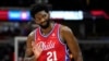 Joel Embiid des Philadelphia 76ers lors d'un match contre les Bulls de Chicago, USA, le 6 novembre 2021