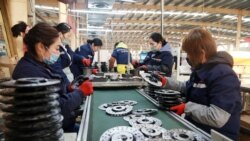 中國畢業生在萎靡的就業市場上降低期望