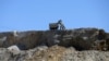 ARCHIVO - Los mineros trabajan en Cerro Rico, una mina de plata activa que se está hundiendo lentamente y colapsando sobre sí misma, en Potosí, Bolivia, 24 de marzo de 2022. Foto tomada el 24 de marzo de 2022.