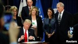 Donald Trump au ministère de la Sécurité intérieure, Washington, le 25 janvier 2017.