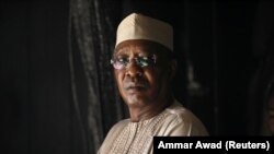 Le portrait du président tchadien Idriss Deby Itno, à Jerusalem, le 26 novembre 2018. 
