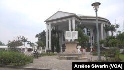 Un mémorial pour le colonisateur à Brazzaville, le 3 octobre 2020 (VOA/Arsène Séverin).