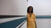 La réalisatrice kényane Wanuri Kahiu avant l'ouverture de la 71ème édition du Festival de Cannes, dans le sud de la France, le 8 mai 2018.