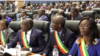 Des élus du Parlement en République du Congo, le 13 septembre 2017. (VOA/Ngouela Ngoussou) 