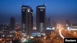 A night view of anti-government demonstrators at Pearl square in Manama, February 22, 2011