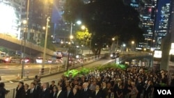 香港法律界舉行反人大釋法黑衣靜默遊行(資料圖片)