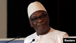 Le président Ibrahim Boubacar Keita lors du sommet Sahel G5 au palais présidentiel de Koulouba, à Bamako, Mali, 2 juillet 2017.