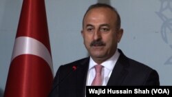 Le ministre turc des Affaires étrangères Mevlut Cavusoglu au Pakistan, le 2 août 2016.