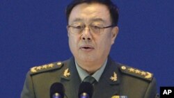 2015年10月17日中國中央軍委副主席范長龍在北京舉行的第六屆香山論壇發表講話。