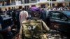 Les prétendants à la présidence tentent d'attirer les jeunes Camerounais