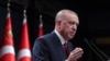 Presiden Turki Recep Tayyip Erdogan berbicara setelah rapat kabinet, di Ankara, Turki, Senin, 11 Oktober 2021. (Foto: Kepresidenan Turki via AP)