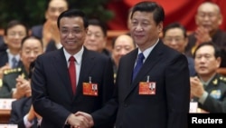 習近平與李克強握手