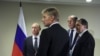 Le limogeage du chef du FBI est une "affaire interne" américaine pour le Kremlin