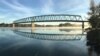 Un pont à à Williamstown, Virginie occidentale, le 27 octobre 2017.