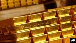 Des lingots d'or stockés dans les coffres du HSBC à Londres, le 16 novembre 2017