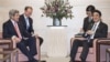 克里與日本首相安倍晉三商討朝鮮問題