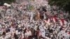 Violents affrontements entre police et manifestants islamistes à Jakarta