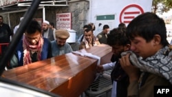 喀布爾機場外發生的兩起恐怖炸彈襲擊死亡人數上升至170人。