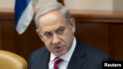 Israel's Prime Minister Benjamin Netanyahu attends the weekly cabinet meeting in Jerusalem, June 9, 2013.