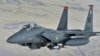 Deux chasseurs chinois interceptent un avion militaire américain 