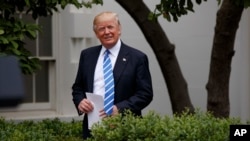 Trump advirtió la semana pasada en una entrevista con Reuters que es posible un "gran, gran conflicto" con Corea del Norte por sus programas de armas nucleares y misiles balísticos, mientras que China dijo que la situación en la península coreana podría escalar o salirse de control.